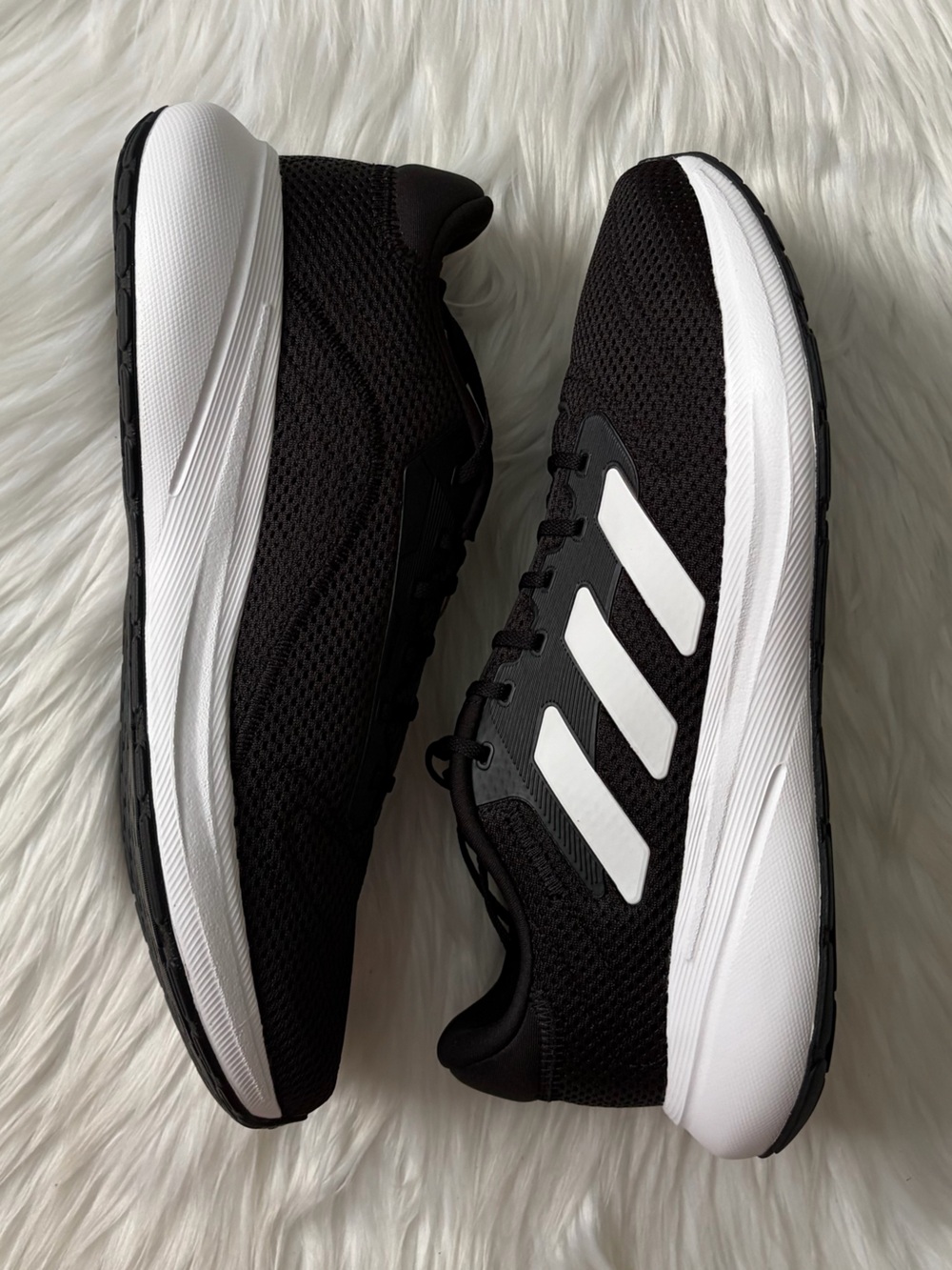 response runner shoes